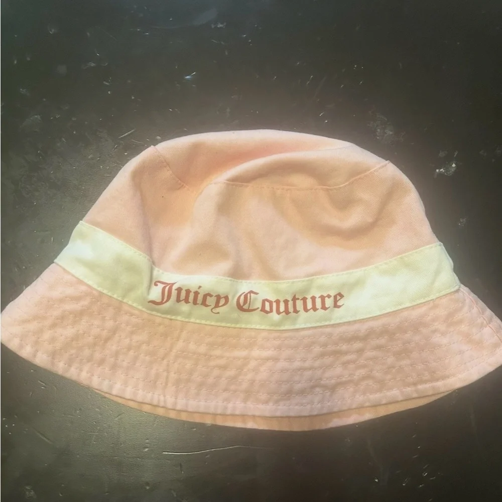 Juicy Couture Light Pink Logo Bucket Hat